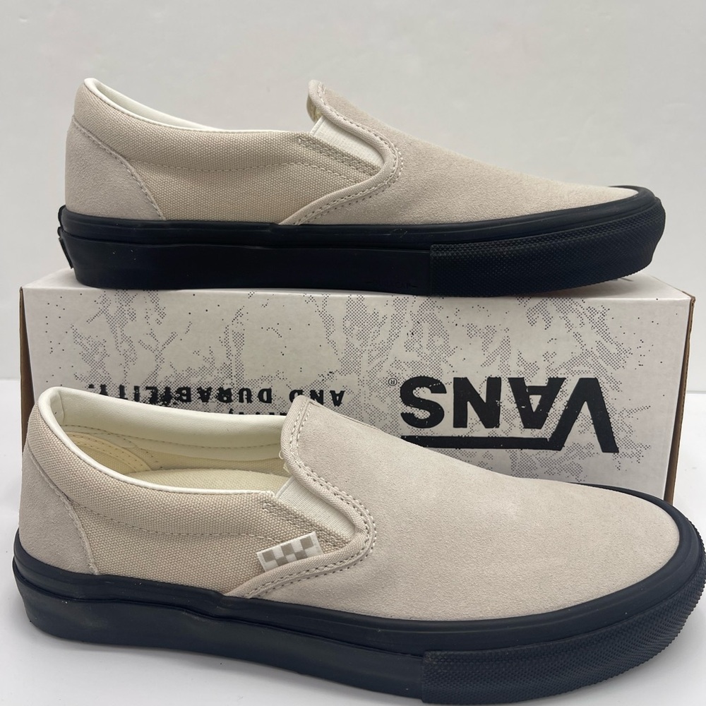 Vans Men's Skate Slip-On
Tan/Black Sneakers
VN0A2Z31Y59
Beige Slip-On Sneakers - Picture 15 of 16